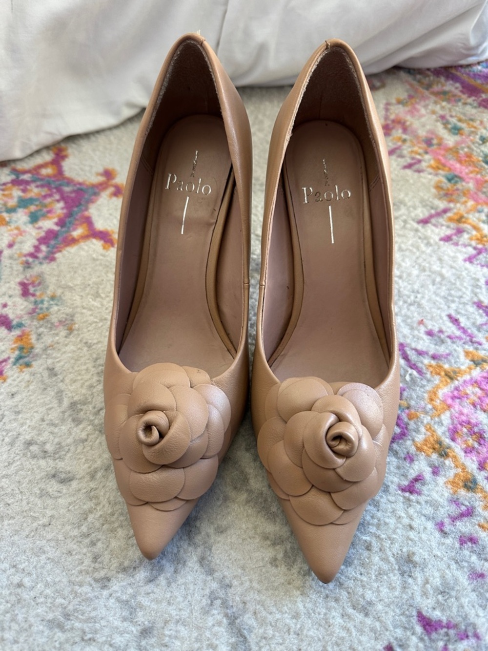Linea Paolo Classic Tan Leather Pointed-Toe Pumps with Rosette Flower - Picture 3 of 7